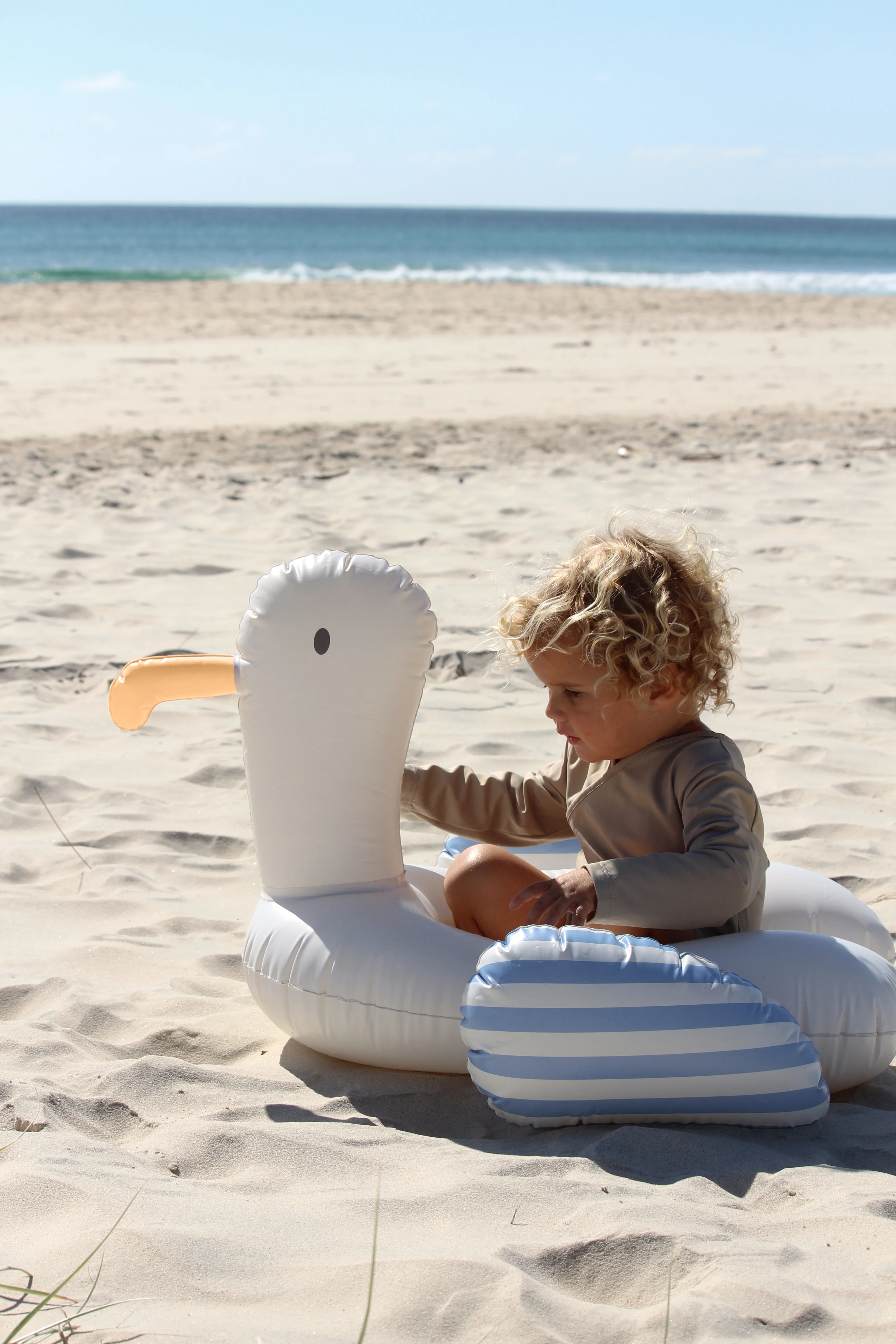 Kids Tube Pool Ring Sid the Seagull Blue Stripe - Image 10