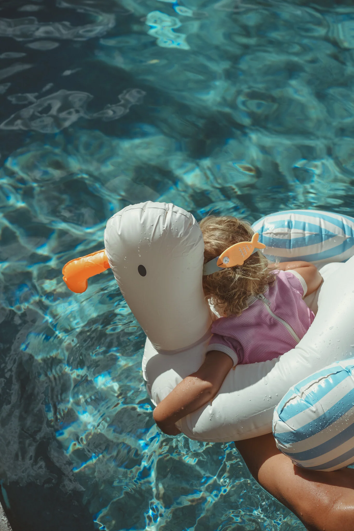 Kids Tube Pool Ring Sid the Seagull Blue Stripe - Image 7