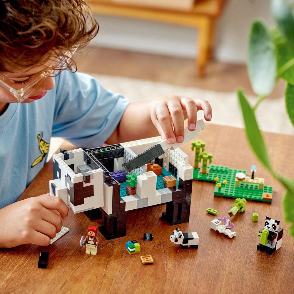 LEGO Minecraft The Panda Haven Building Toy Set (553 Pieces) - Image 4