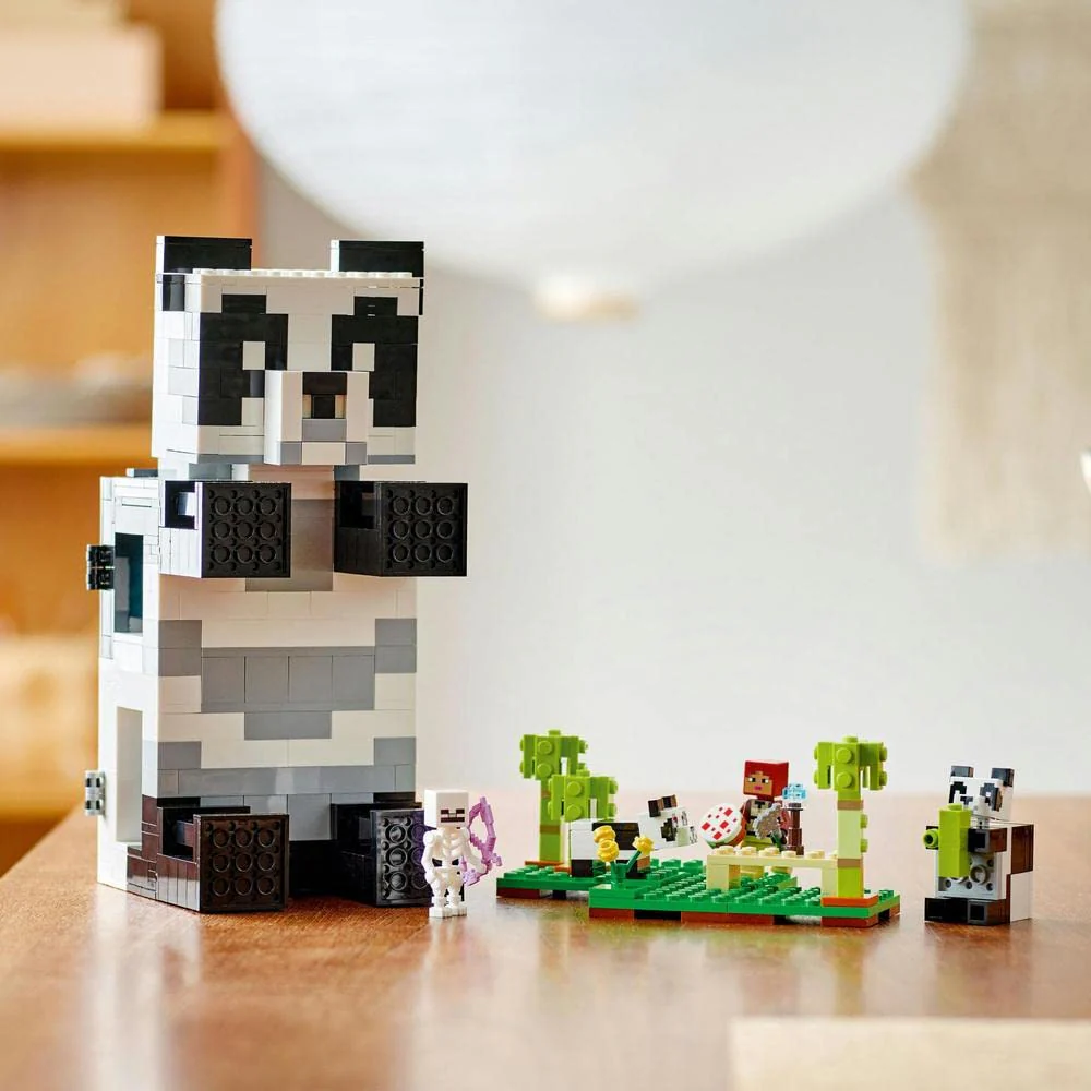 LEGO Minecraft The Panda Haven Building Toy Set (553 Pieces) - Image 5
