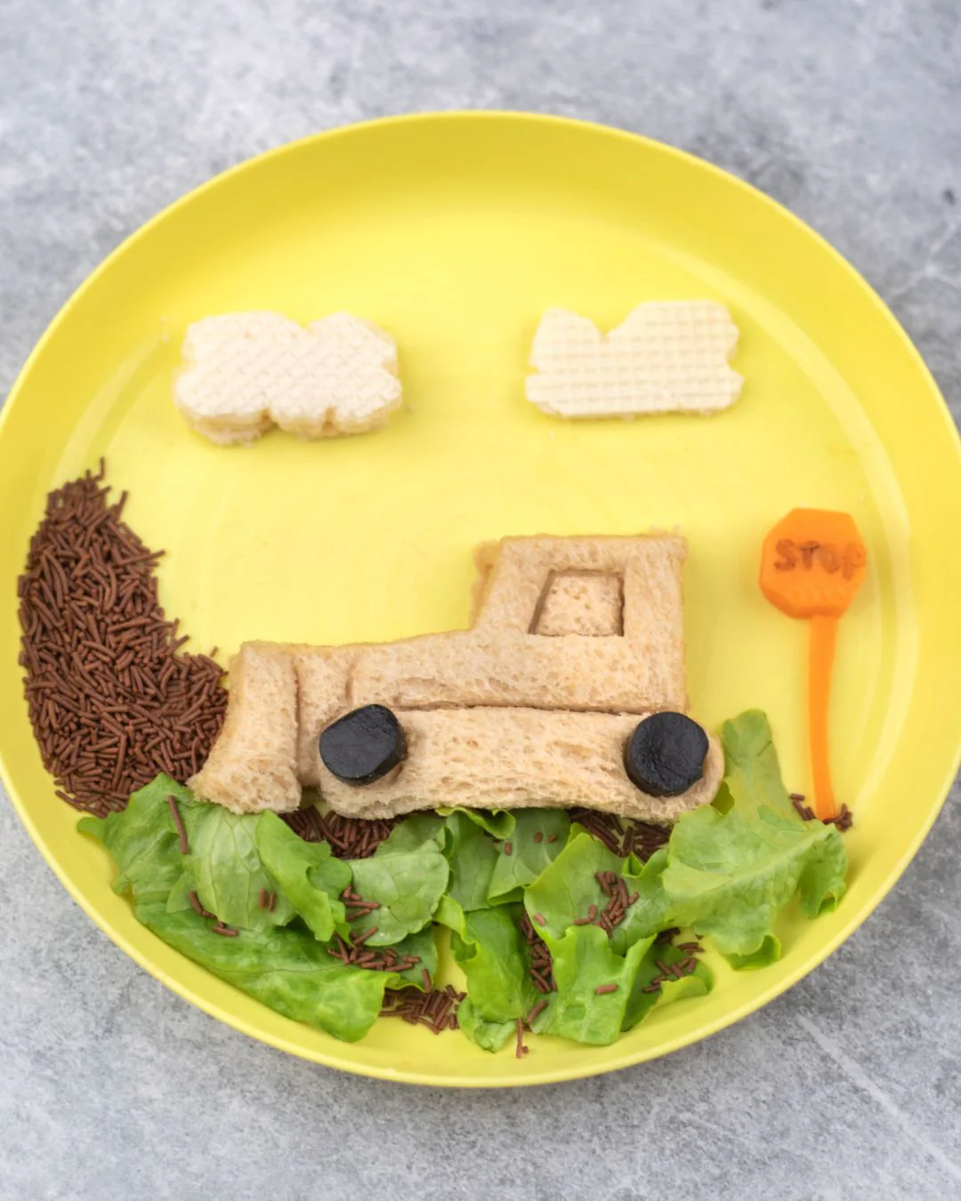 Lunch Punch Sandwich Cutters - Construction - Image 3