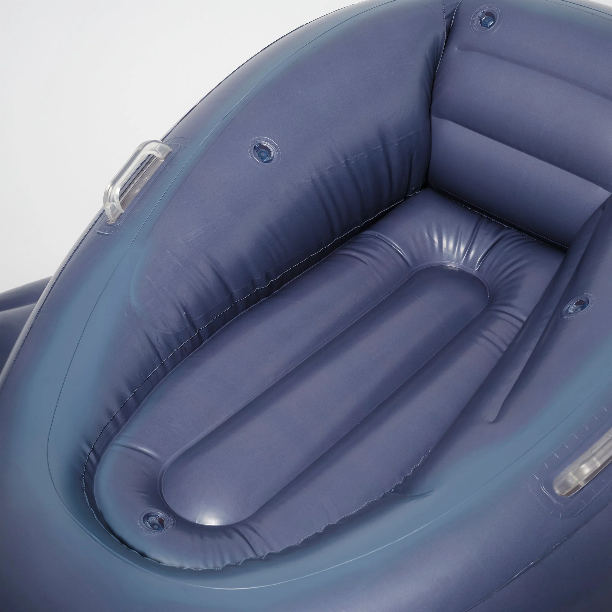 Luxe Ride-On Float Moby Dick Navy - Image 4