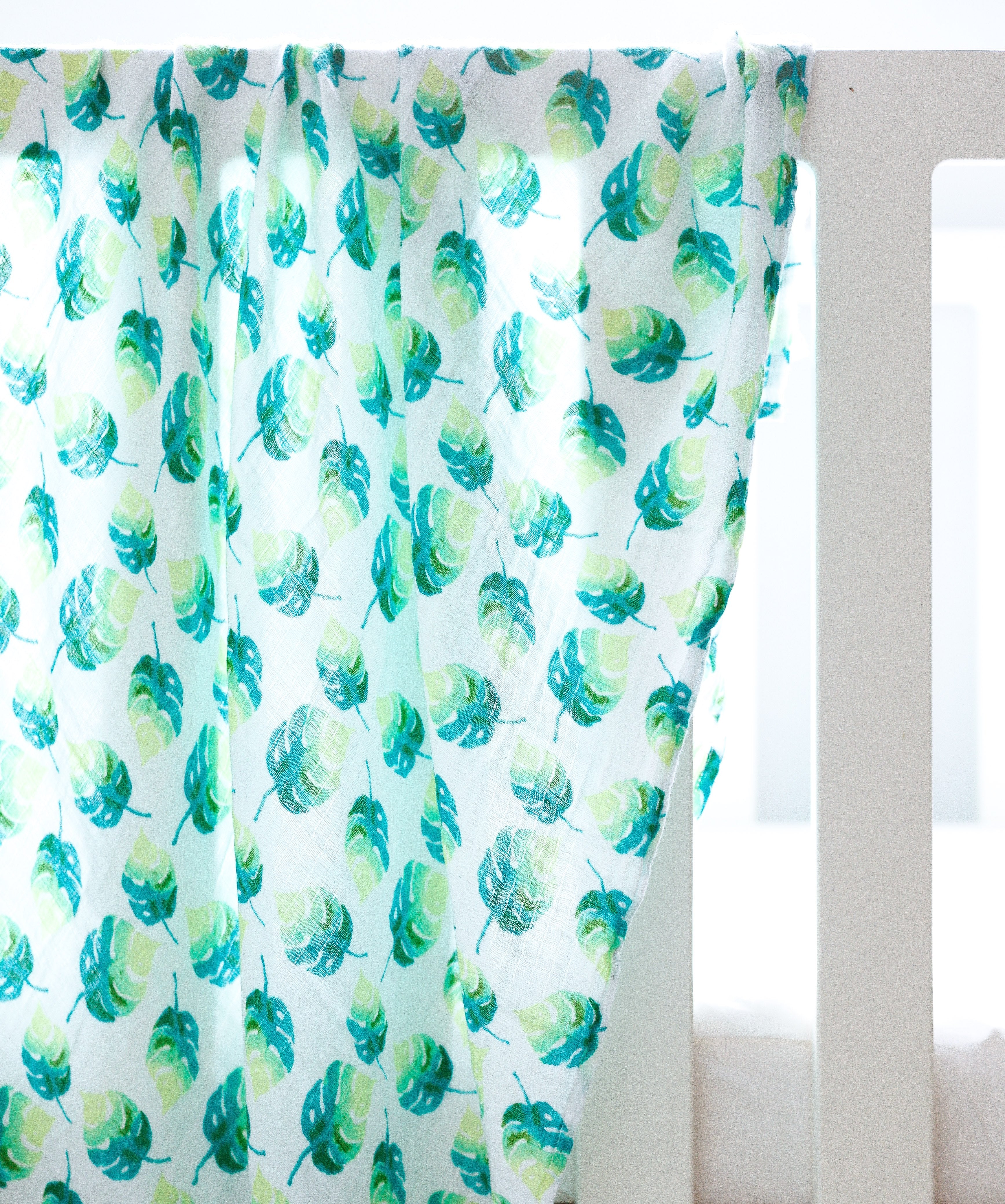 Organic Muslin Swaddle - Leaf - Image 4