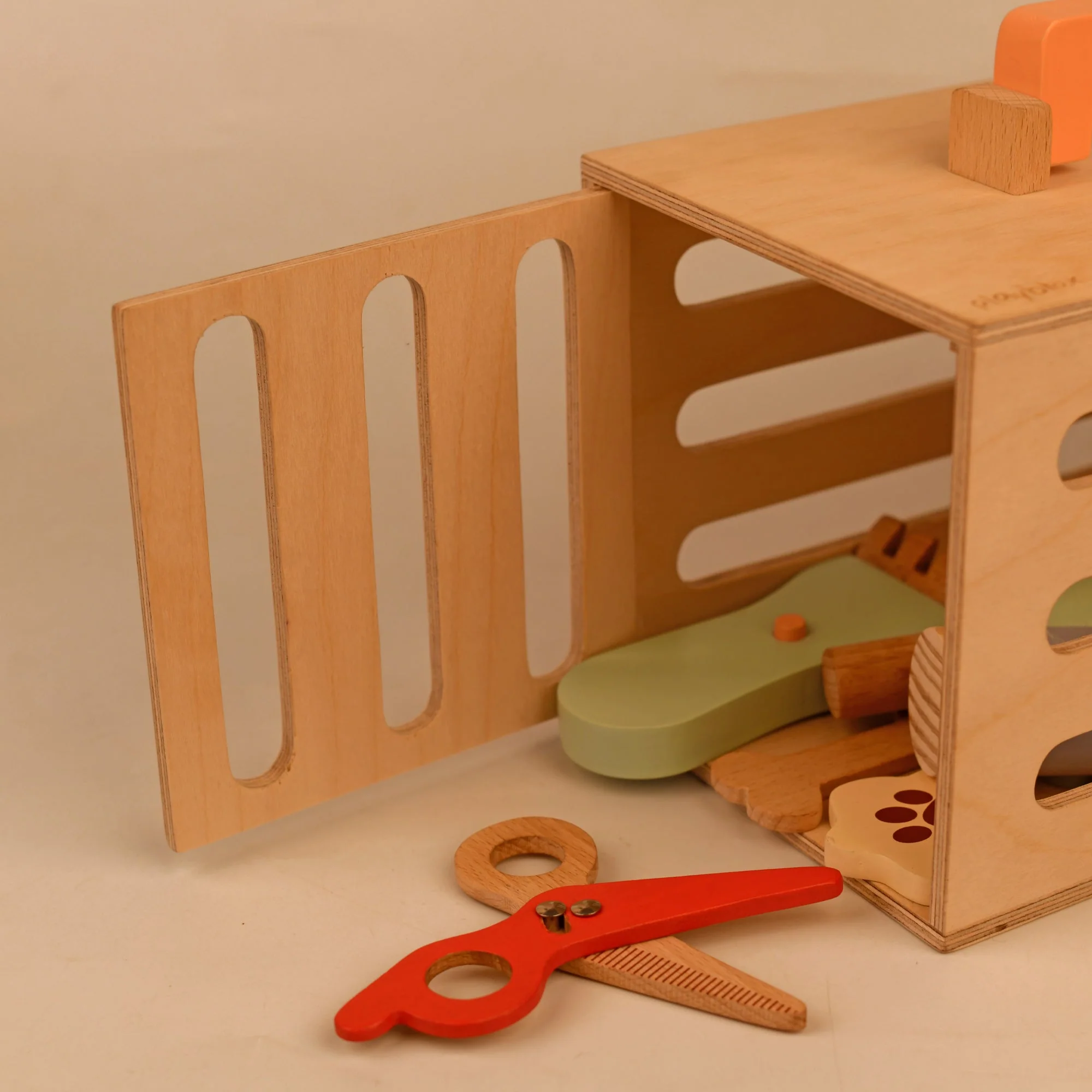 PlayBox Pet Grooming Play Set Wooden Toy | Pretend Play Toddler & Kids Baby Toys - Image 3
