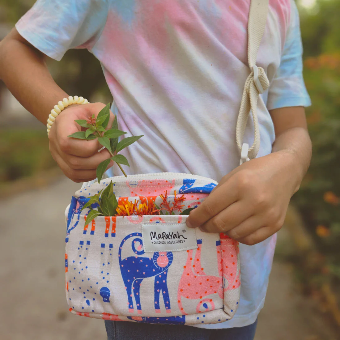 SLING - Crossbody Bag - Munki - Image 3