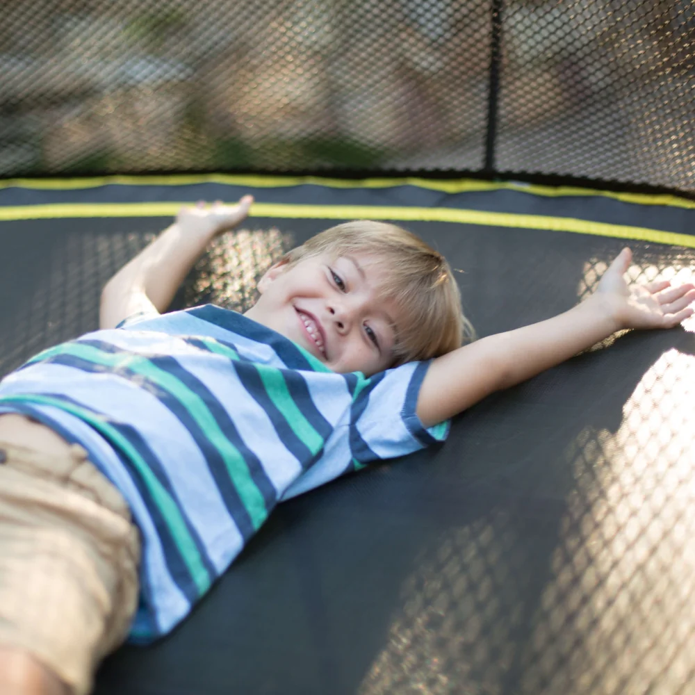 Springfree Compact Round Trampoline With Enclosure and with Flex R Hoop Basket Ball - Image 8