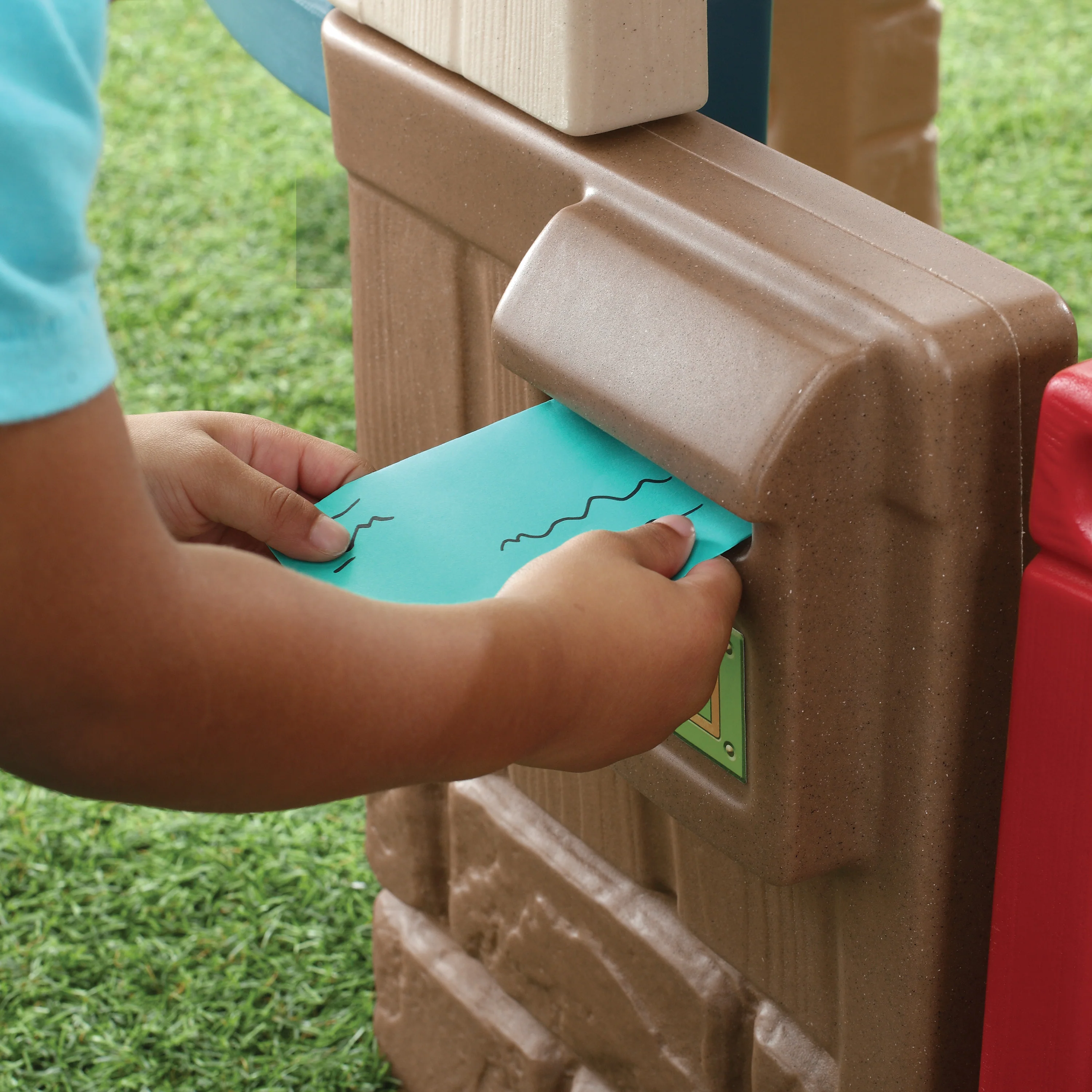 Step2 Great Outdoors Playhouse - Image 4