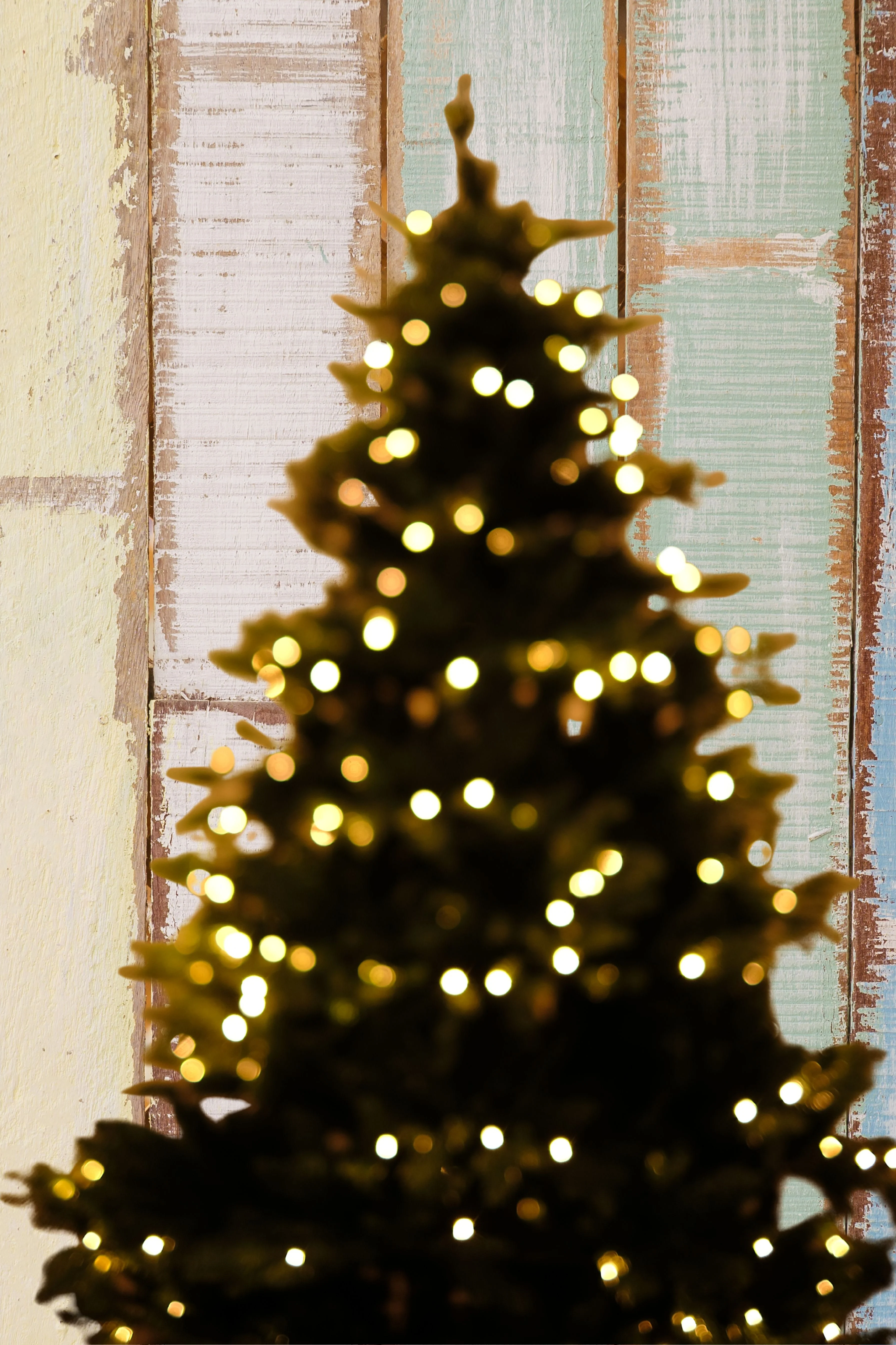 SWEN 6 feet pre-lit MELROSE christmas tree - Image 7