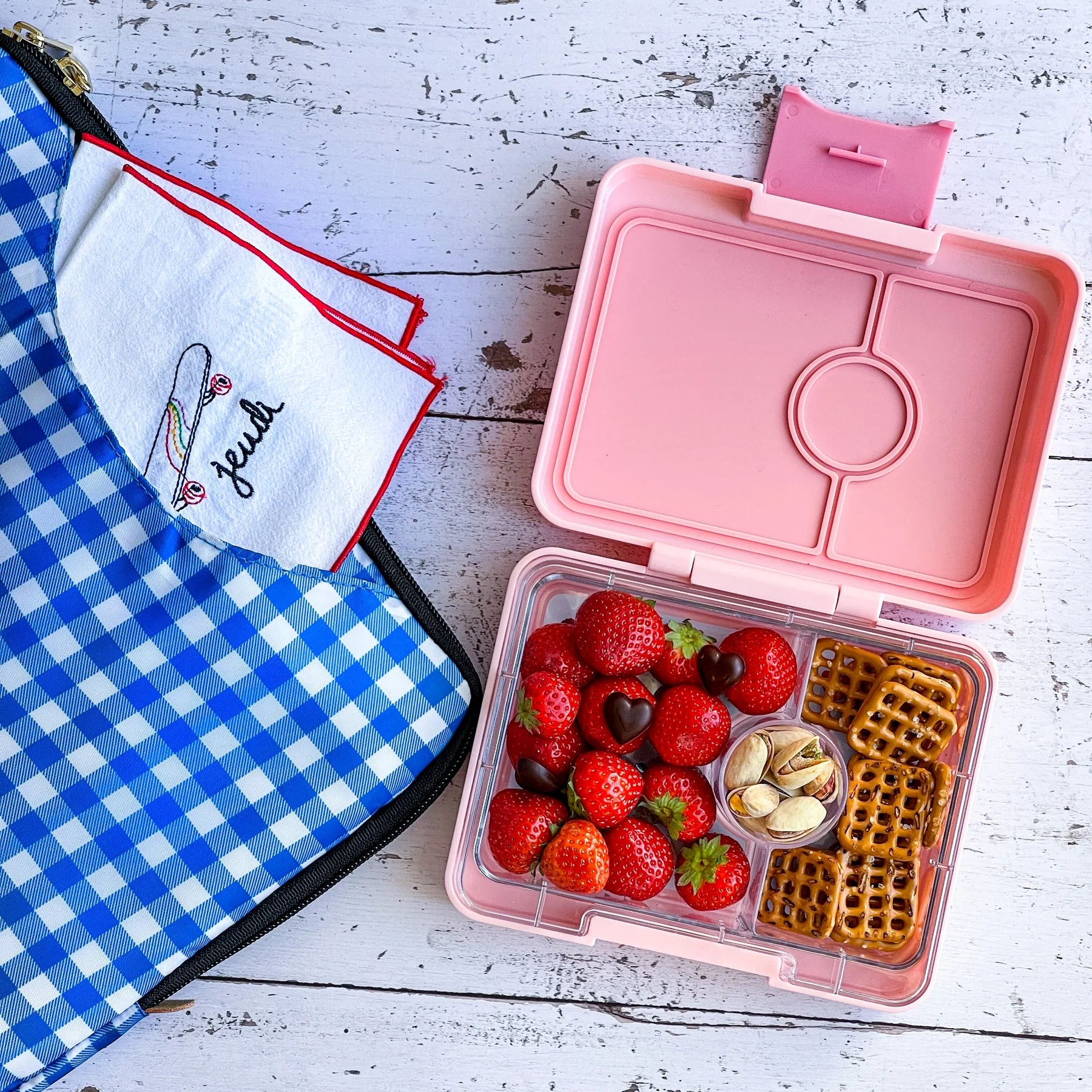 Yumbox Snack 3 Section - Coco Pink - Image 3